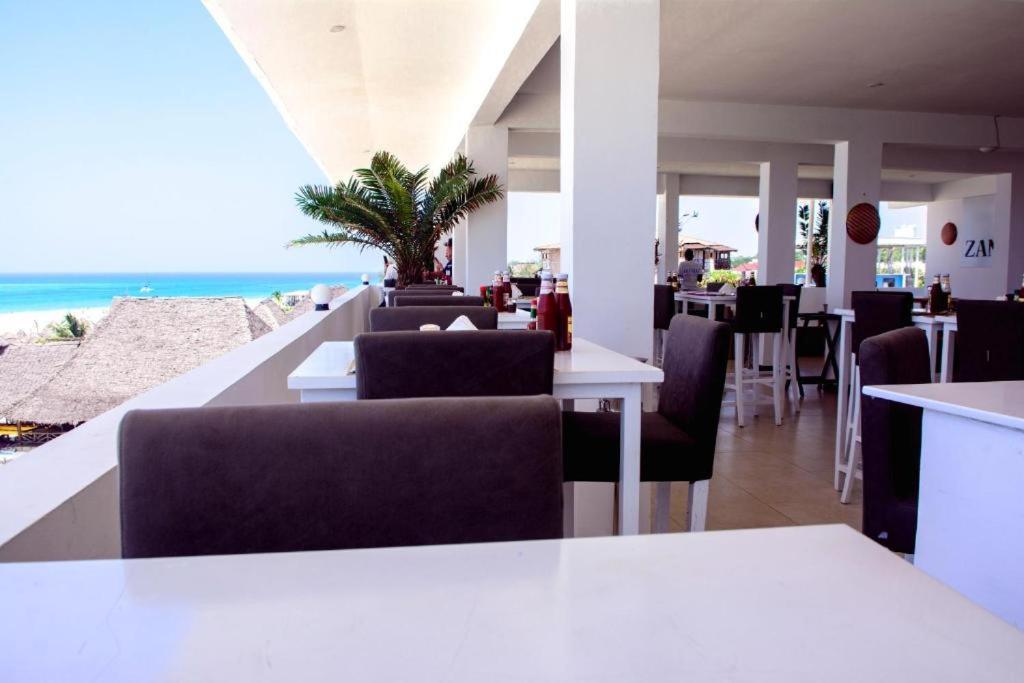 كيندوا Lazy Beach Hotel المظهر الخارجي الصورة
